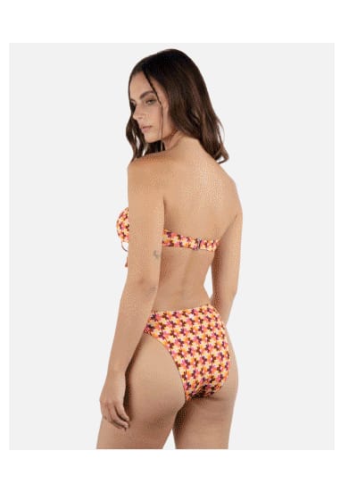 Daisy Tile Cheeky Scoop Bottom