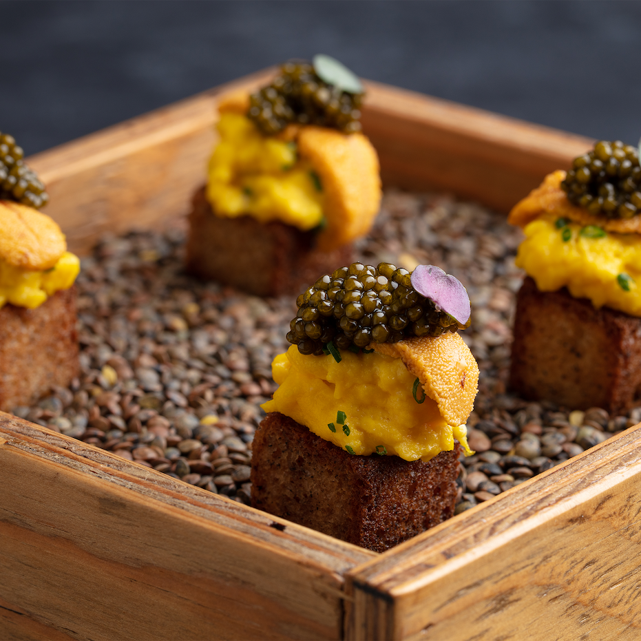 Caviar bites