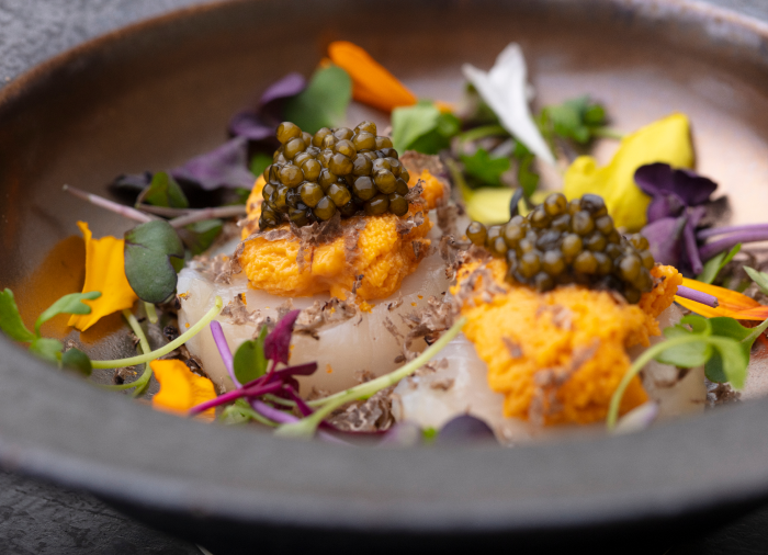 Scallop & Uni Shashimi with Caviar