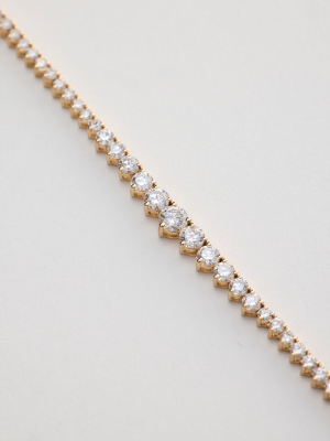 Expertly-Cut Diamonds and Luxurious Gold Jewelry