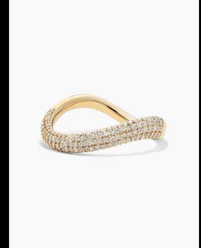 Make waves with our unique collection of engagement and wedding rings.
