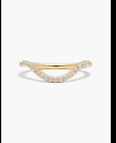 Make waves with our unique collection of engagement and wedding rings.