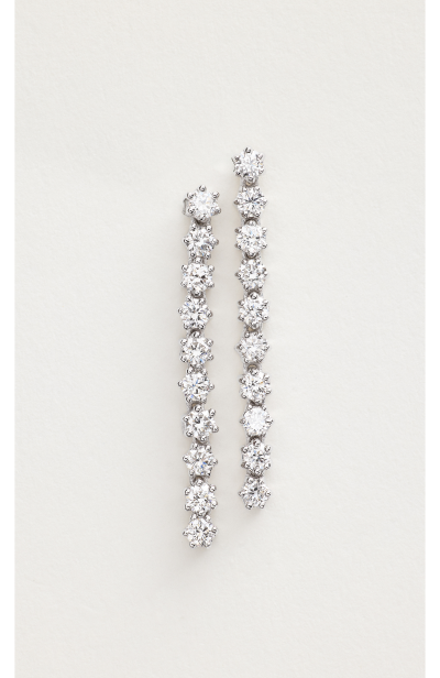 Elevated style. Honest prices. Our Earrings Edit offers curated looks you’re craving.