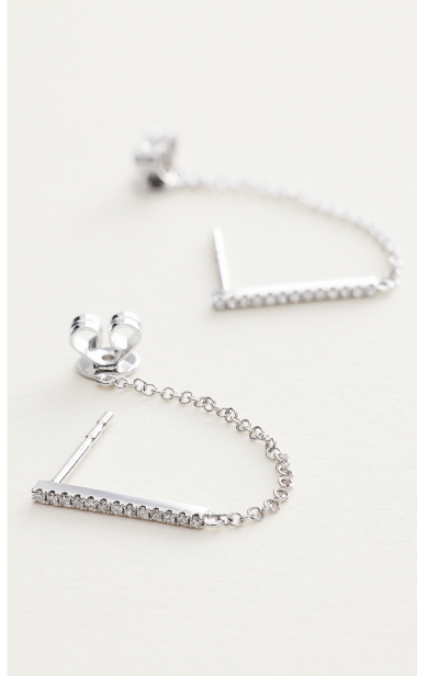 Elevated style. Honest prices. Our Earrings Edit offers curated looks you’re craving.