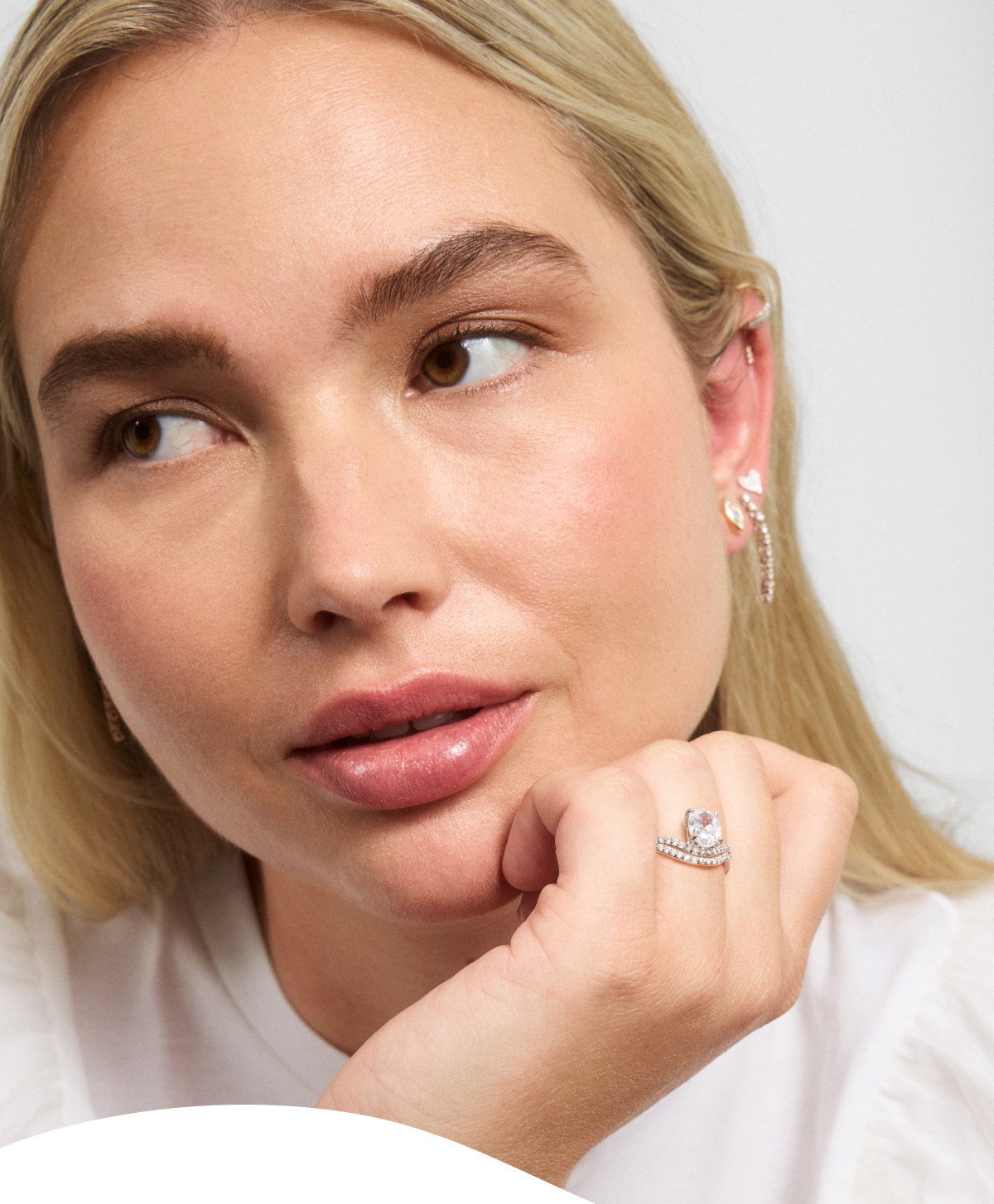 Make waves with our newest engagement collection featuring asymmetric allure.