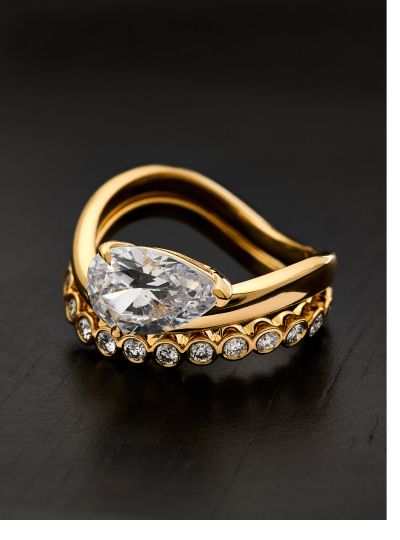 Make waves with our newest engagement collection featuring asymmetric allure.