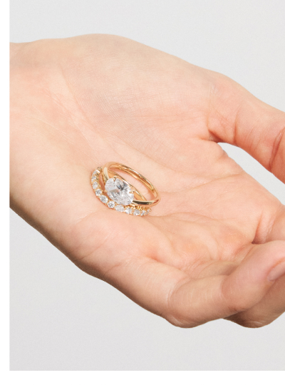 Make waves with our newest engagement collection featuring asymmetric allure.
