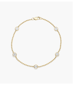 Explore the additive style of our Diamond + Bead Chain Collection that elevate your bold aesthetic.