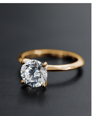 Explore our ready-to-shop engagement styles.