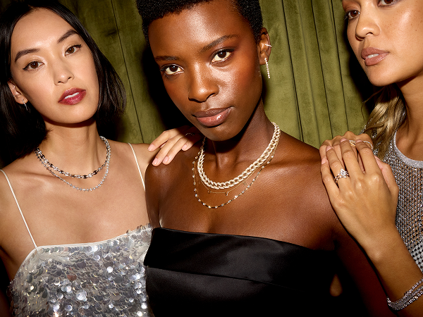 When you’re a chic tastemaker, the holiday is your time to shine.