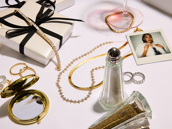 When you’re a chic tastemaker, the holiday is your time to shine.