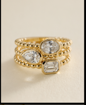 Discover our newest arrival with subtle textures adding up to bold diamond style.