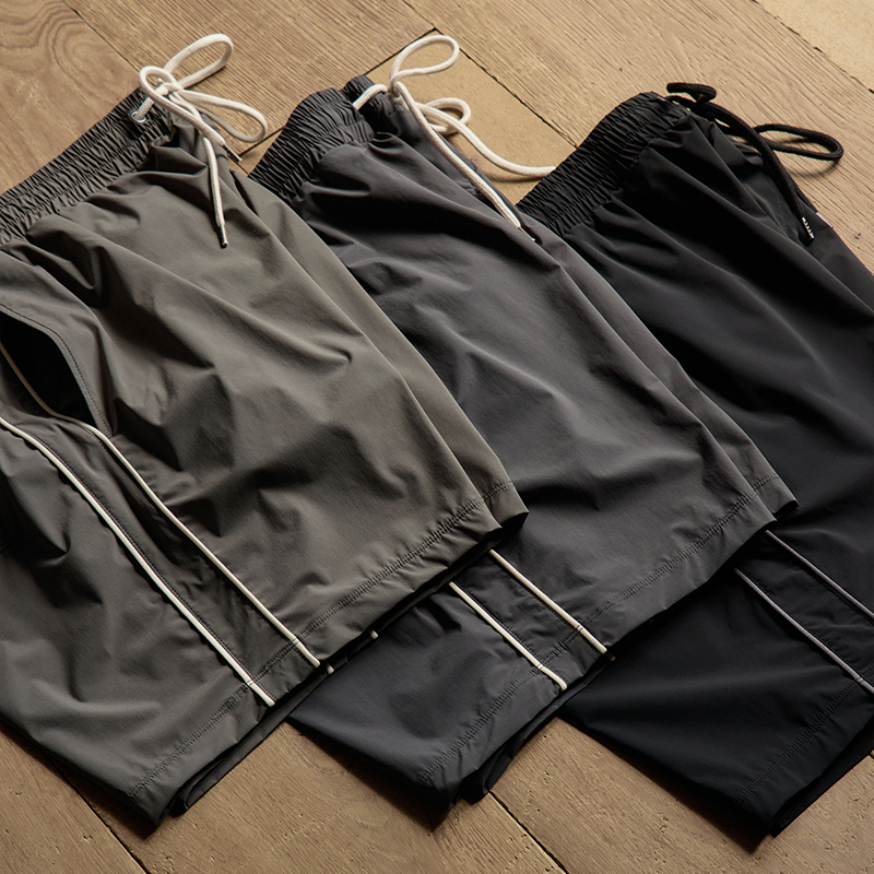 MEN'S BEACH ESSENTIALS