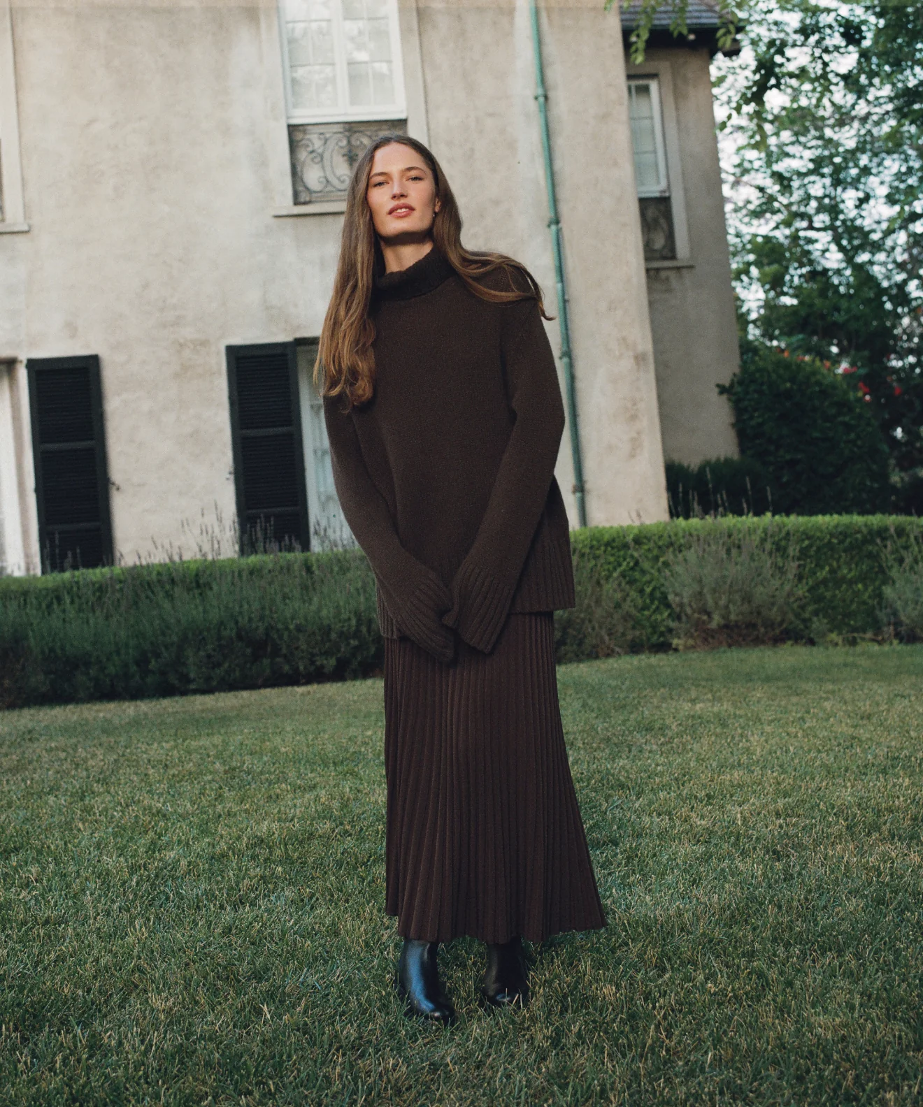 Image of Cashmere Jet Turtleneck