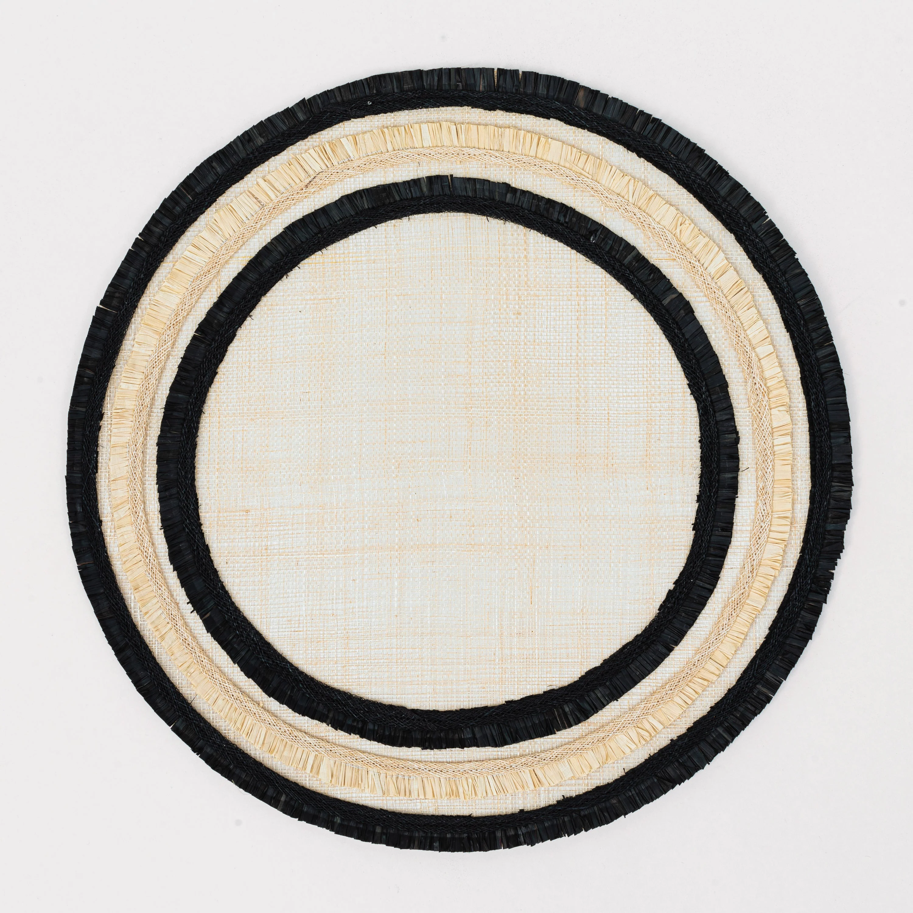 Image of Ruffle Edge Straw Placemat
