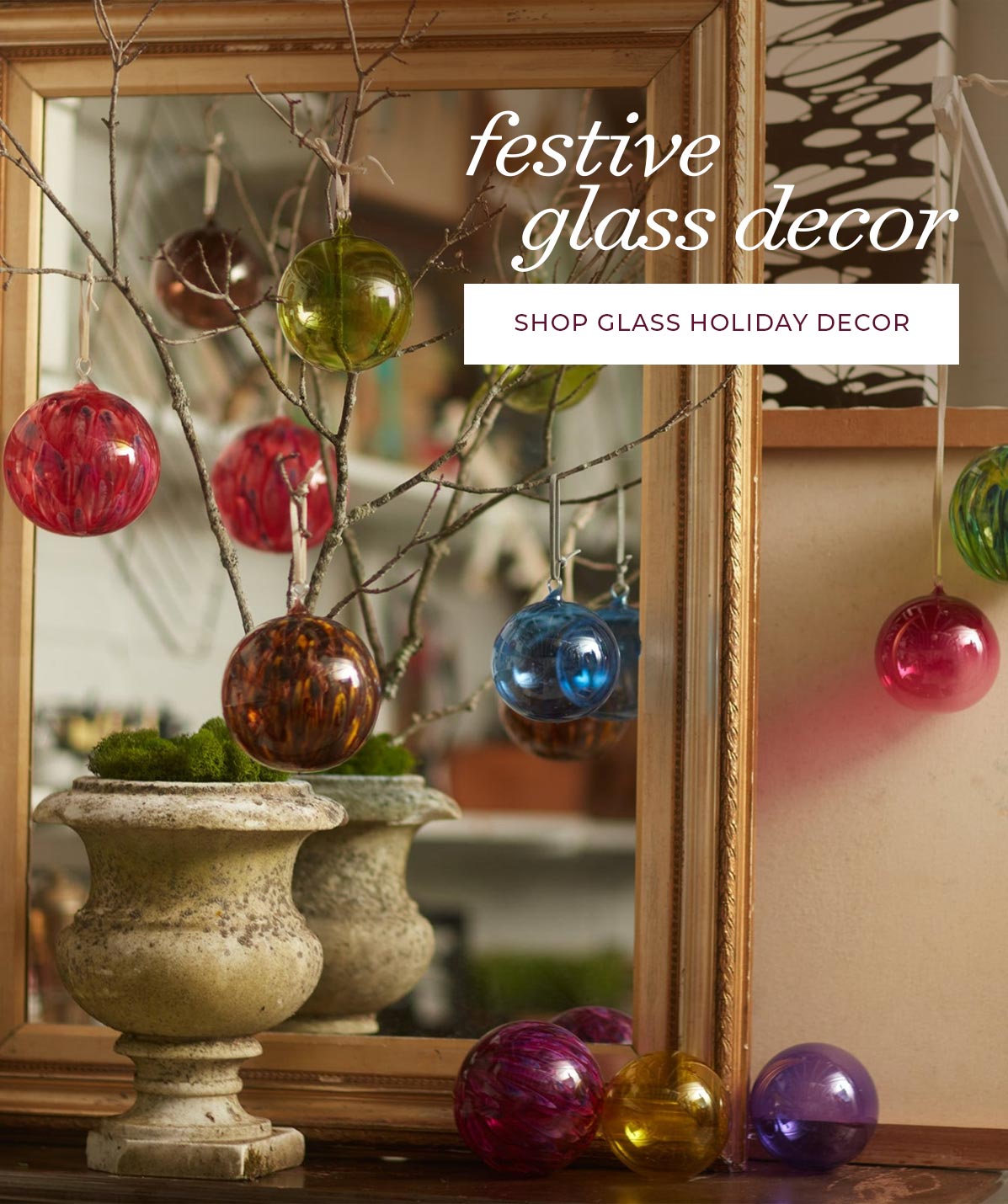 HAND-BLOWN GLASS TREE DÉCOR
