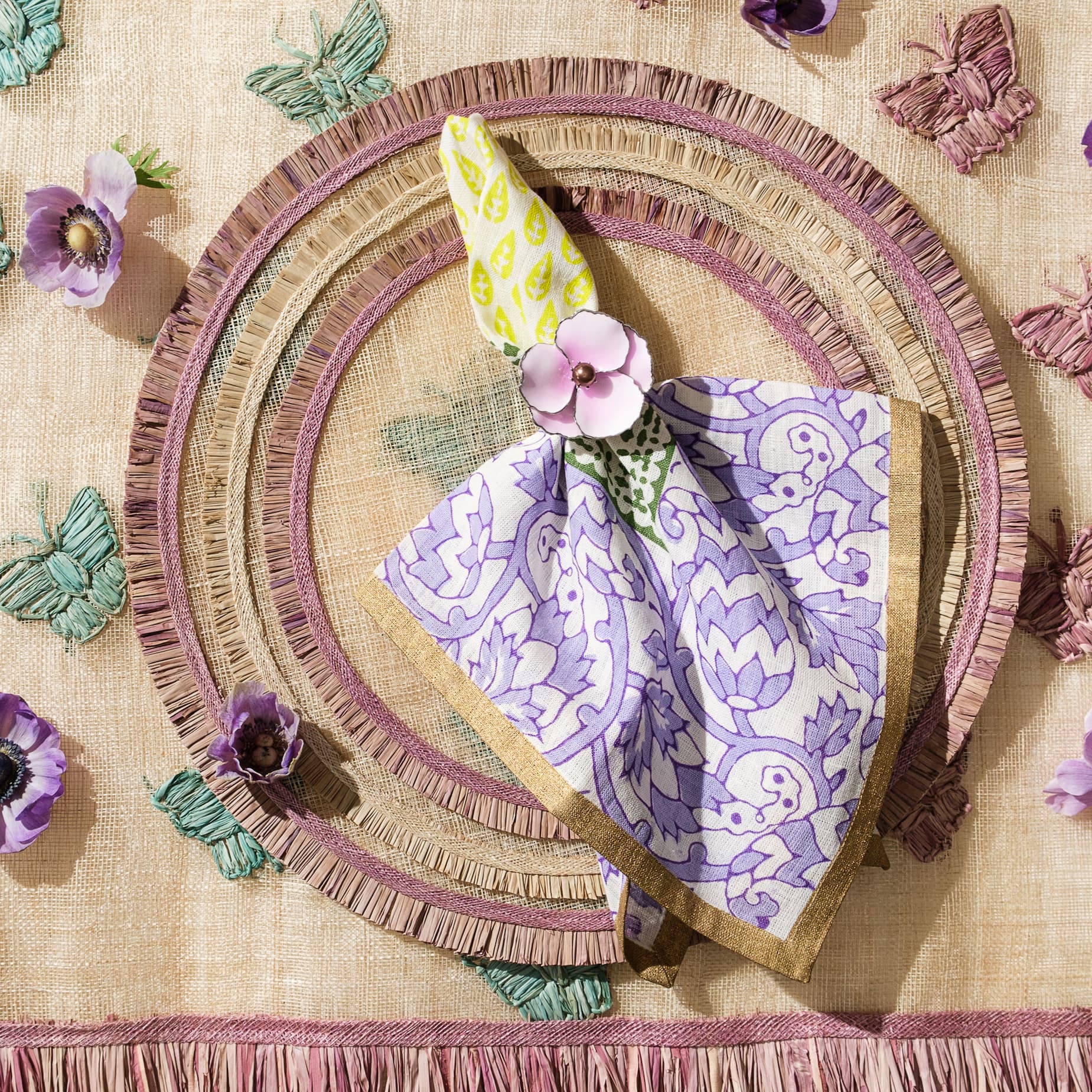 EASTER TABLES
