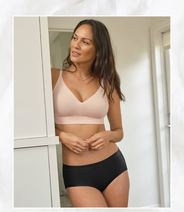 top cotton stretch image on model