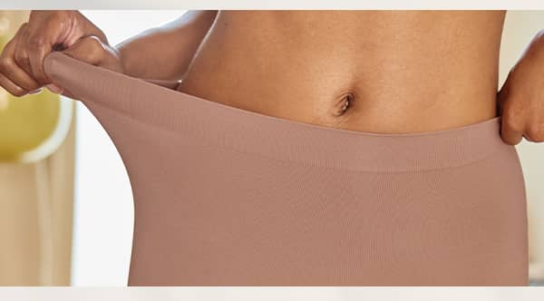 seamfree stretch image on model