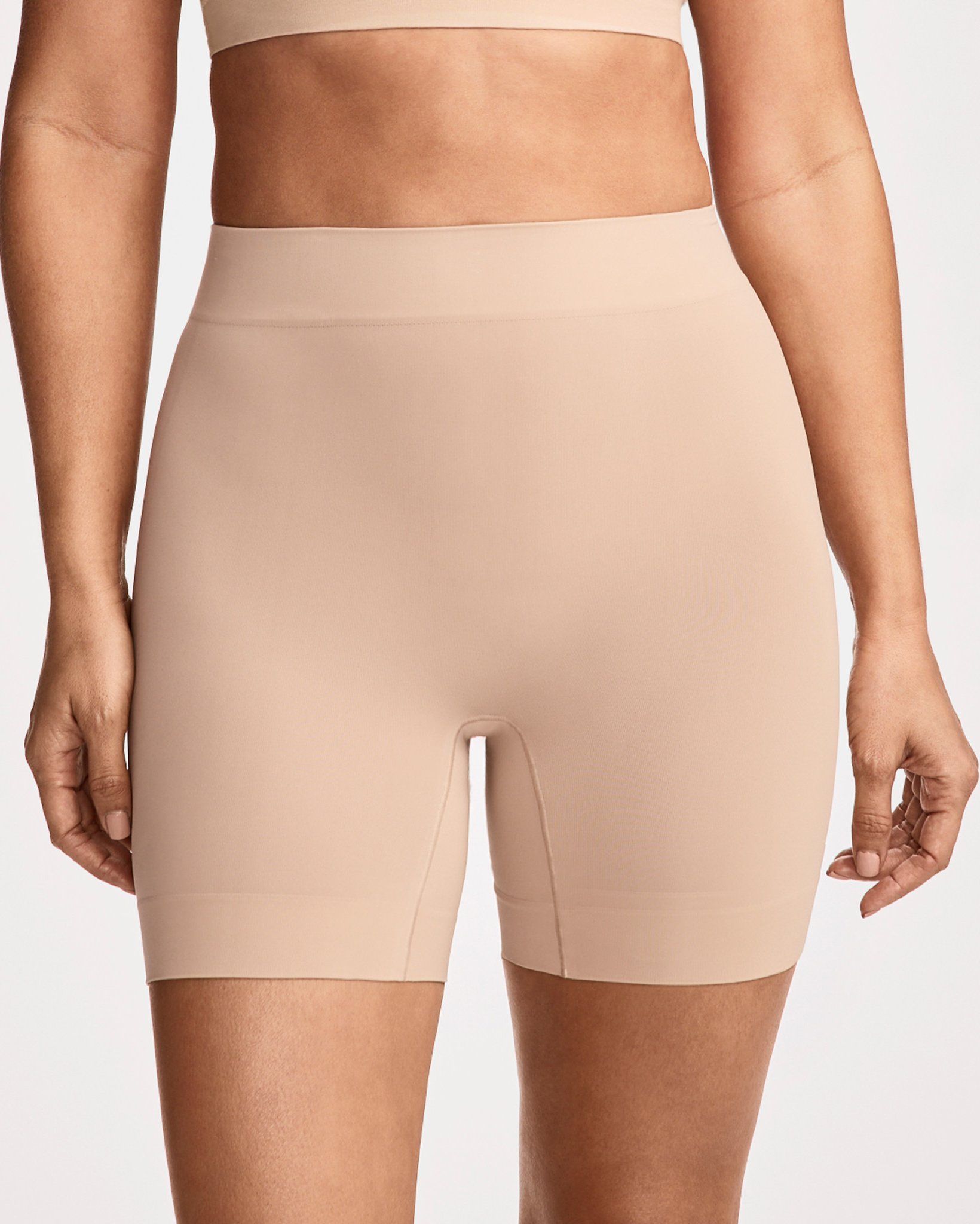 Skimmies® Seamfree® Ultralight Smoothing Cooling Shortie Slipshort