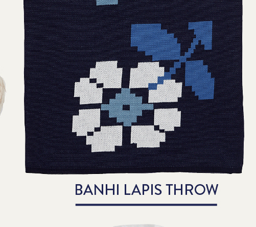 Banhi Lapis Throw