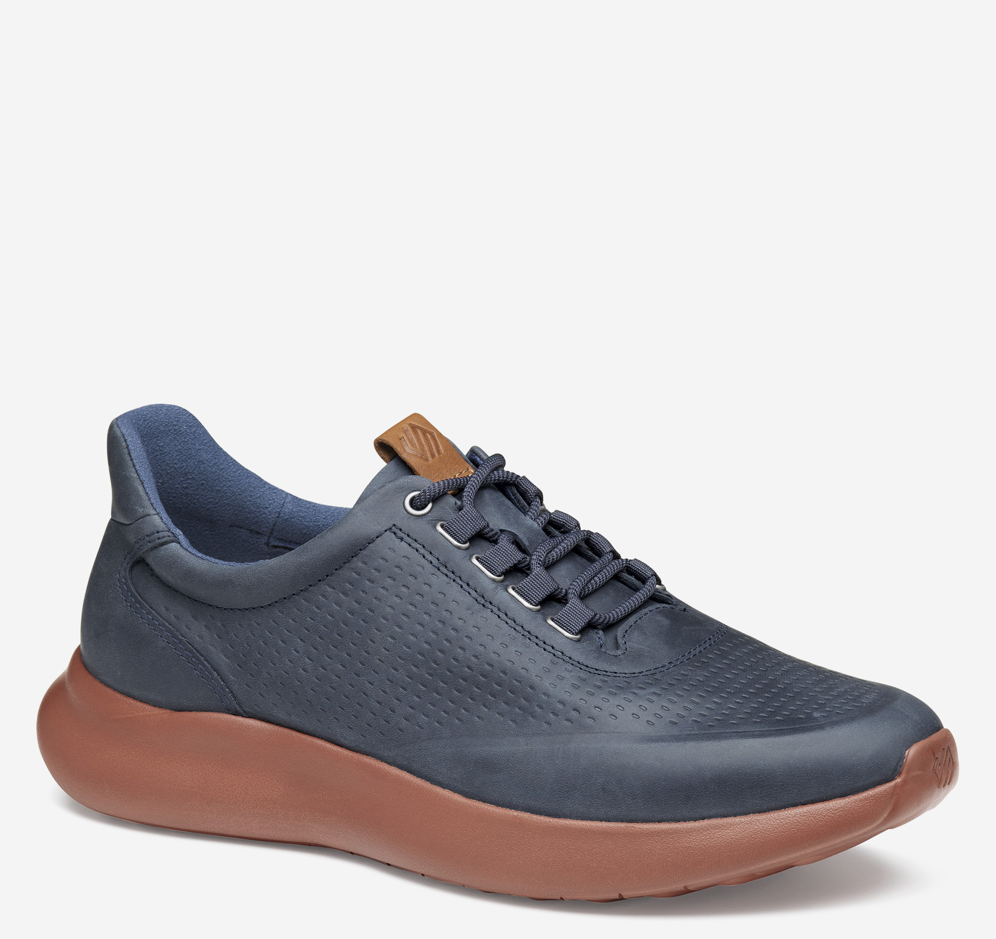 Amherst 2.0 Embossed U-Throat