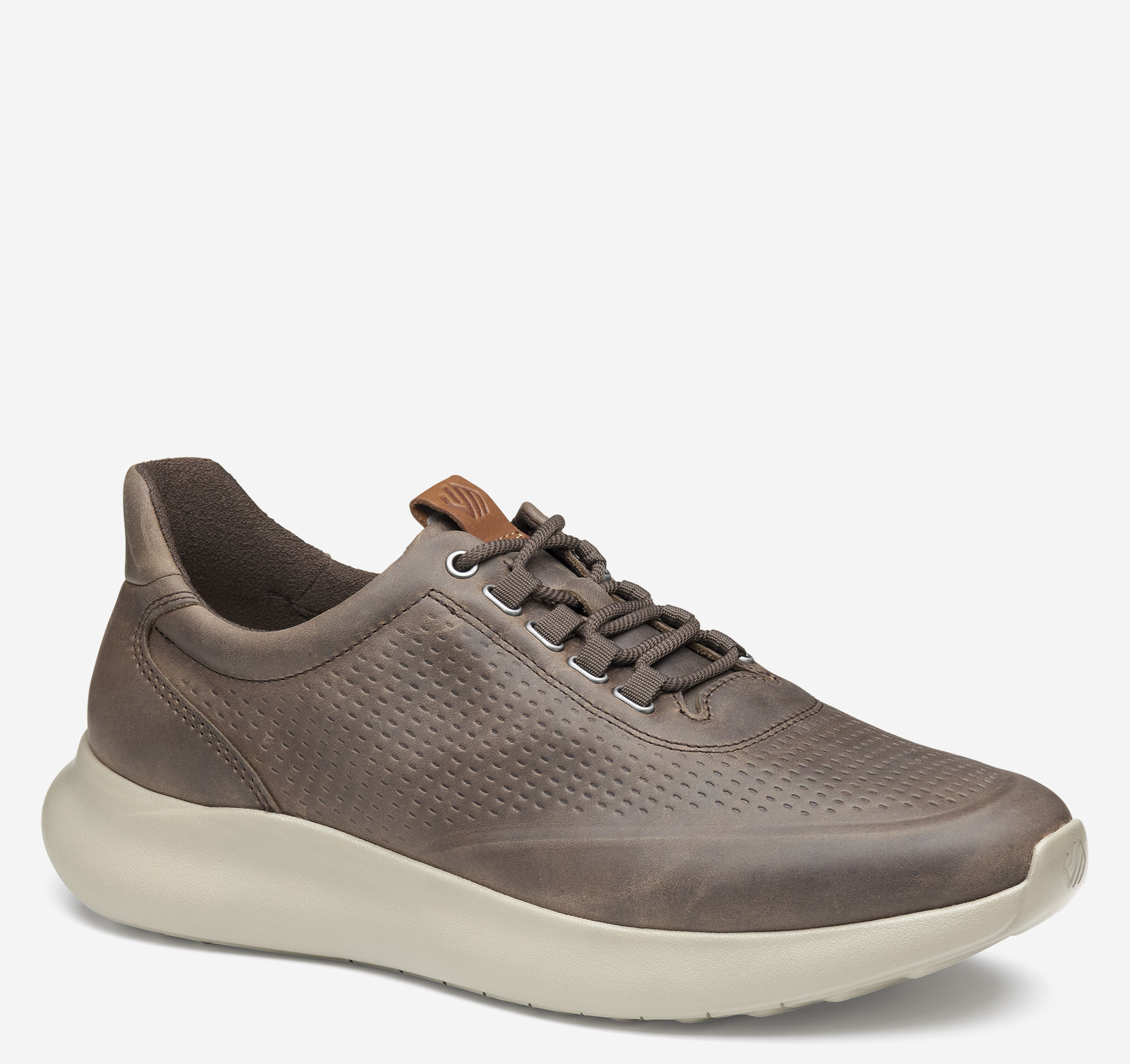 Amherst 2.0 Embossed U-Throat