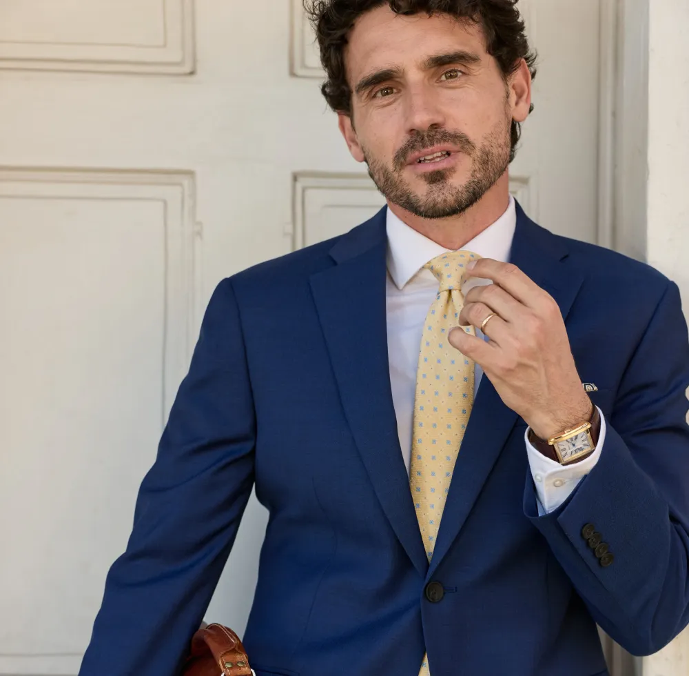 Suit look