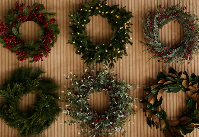 Best-Selling Holiday Wreaths