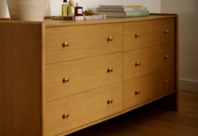 Space-Defining Dressers