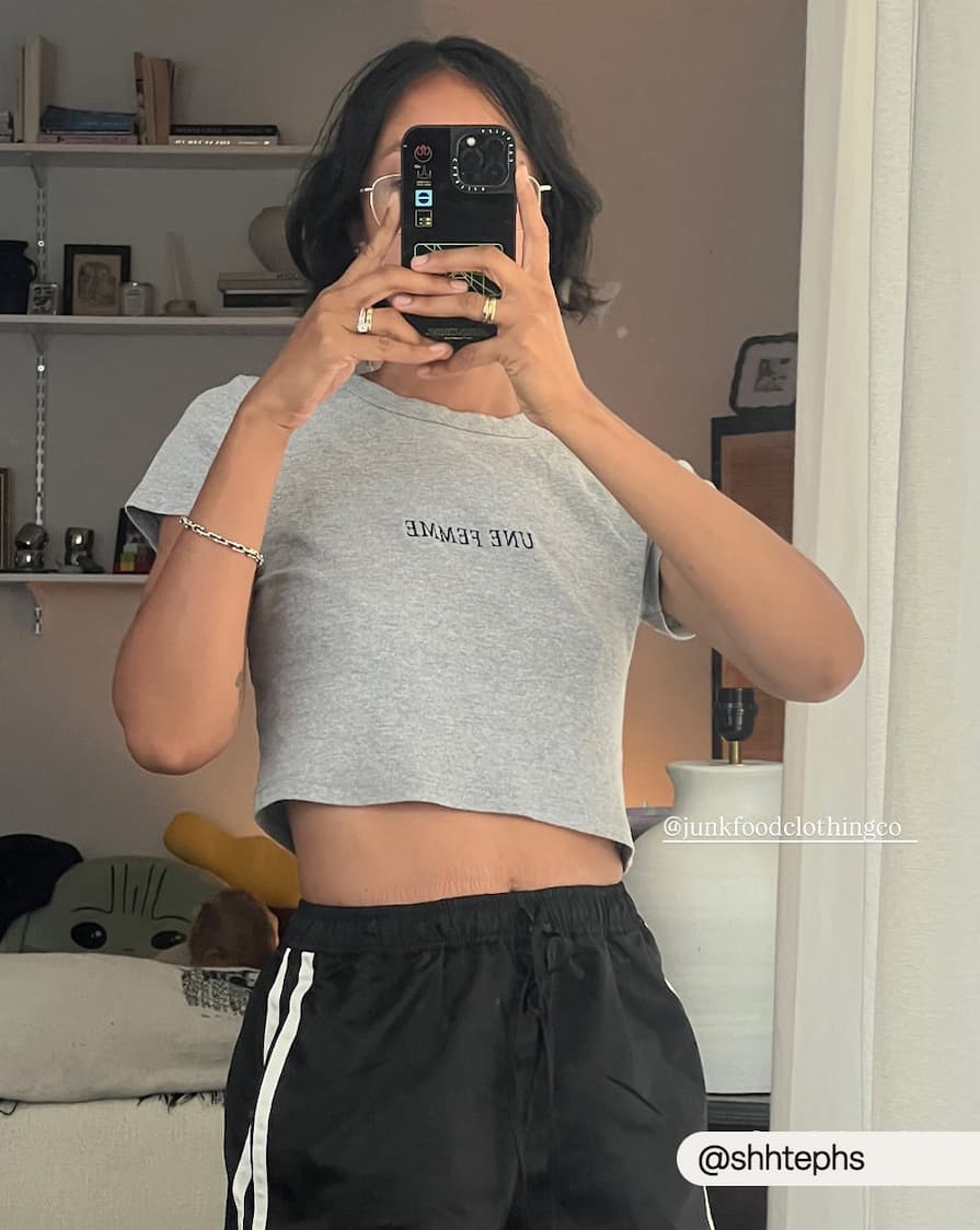 Une Femme