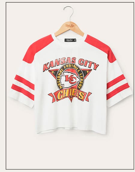 Women's Kansas City Chiefs Striped Crop Tee