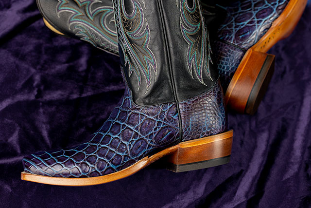 Murray 13" Crocodile in indigo.