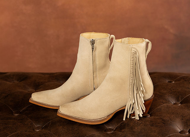 Bev 7" Bootie in bone (white).