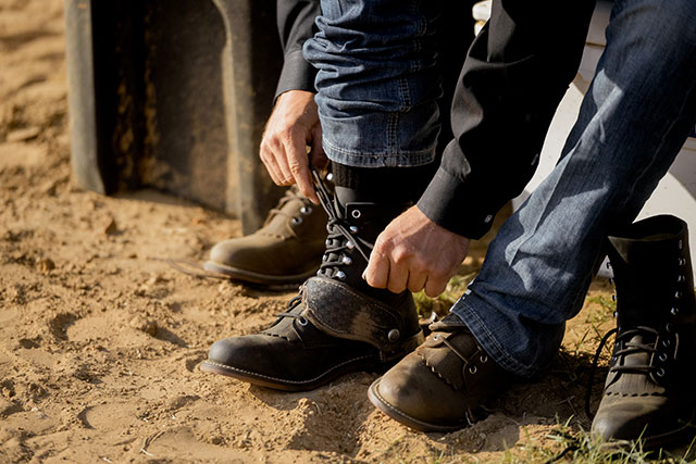 Drennan 7" Lace-Up Roper in khaki brown.
