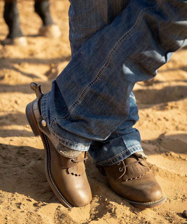 Drennan 7" Lace-Up Roper in khaki (brown).