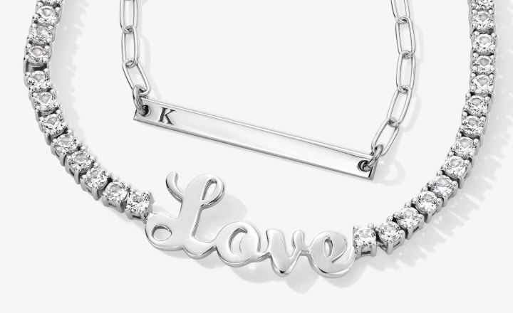 Showcase of personalized necklaces.