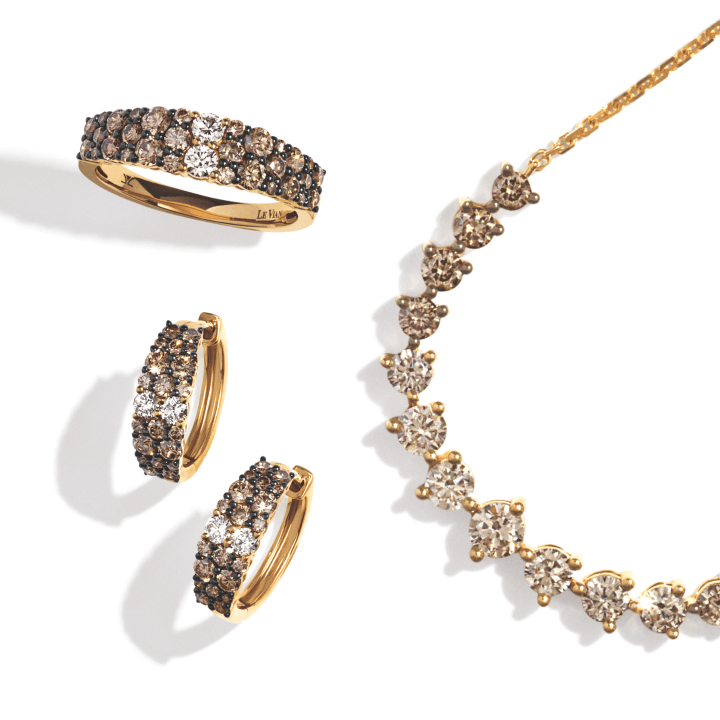 Beautiful chocolate diamonds set on necklace, earrings and ring from the Desert Diamonds collection.