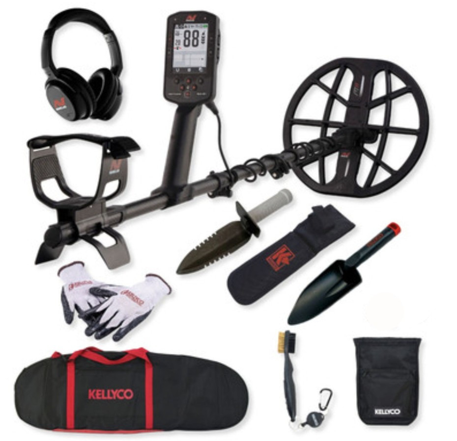 Image of Minelab Manticore Metal Detector Basic Bundle