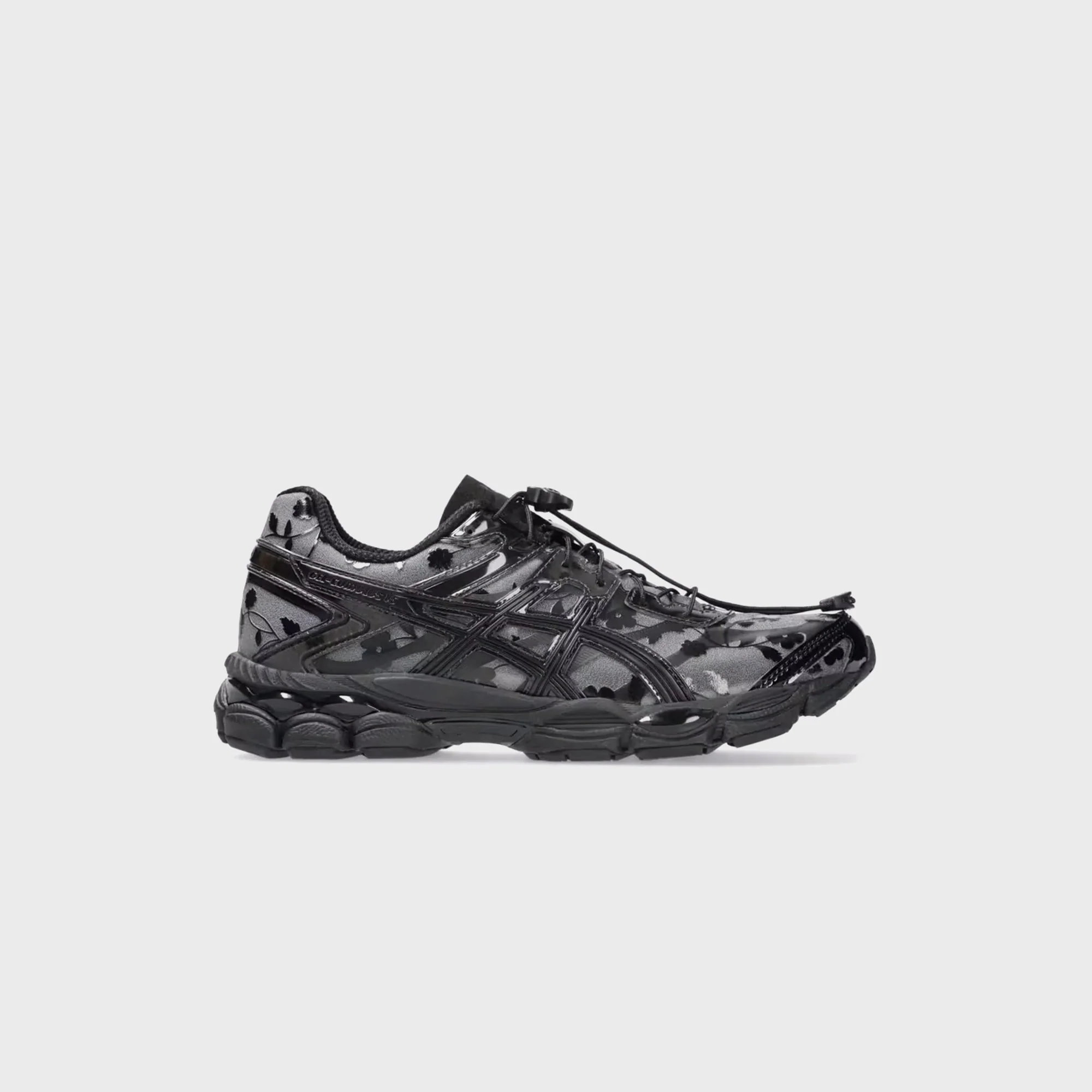 Image of ASICS x Cecilie Bahnsen Gel-Cumulus 16 - Black / Black