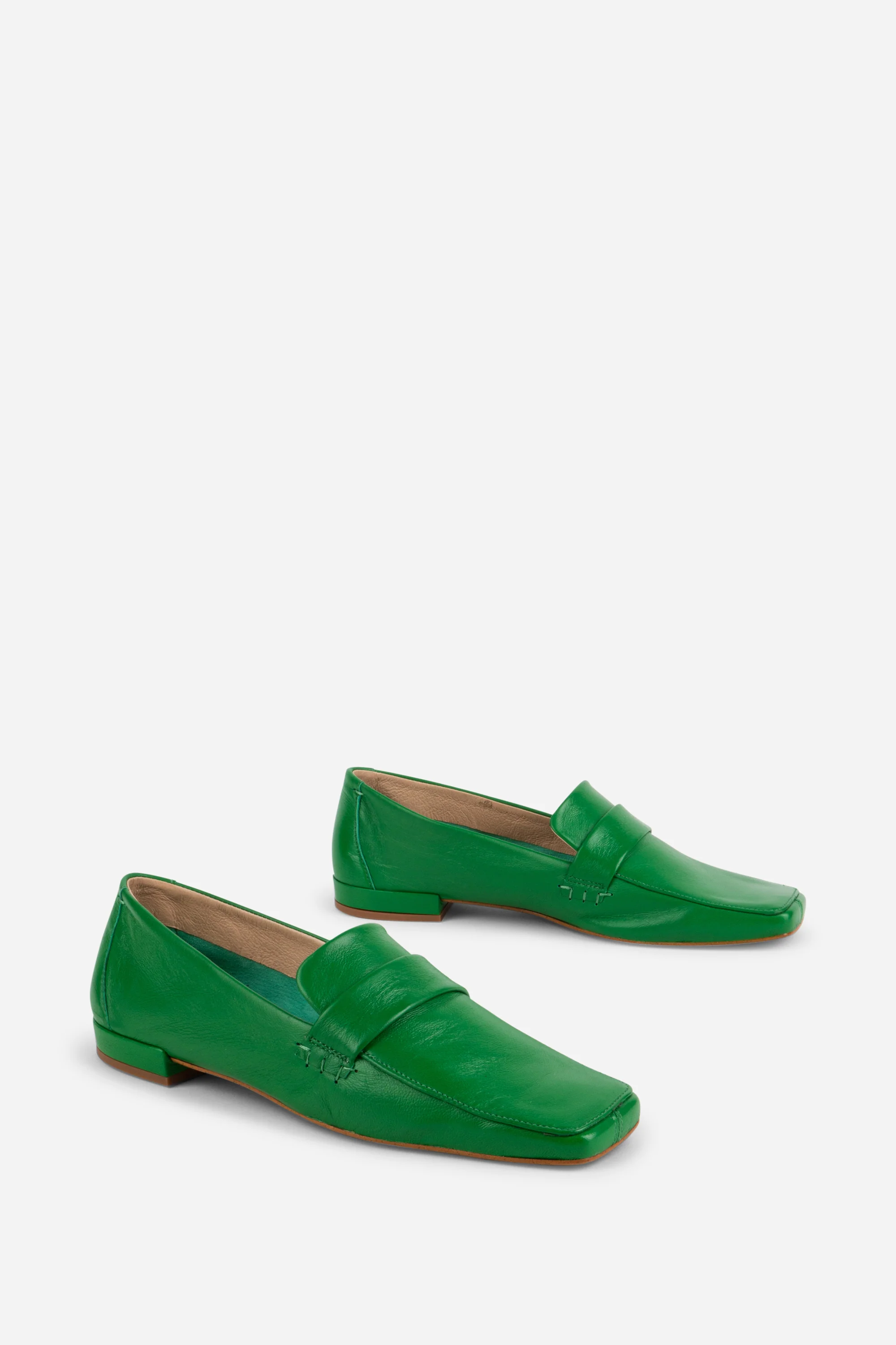 Image of PINKY LOAFER
