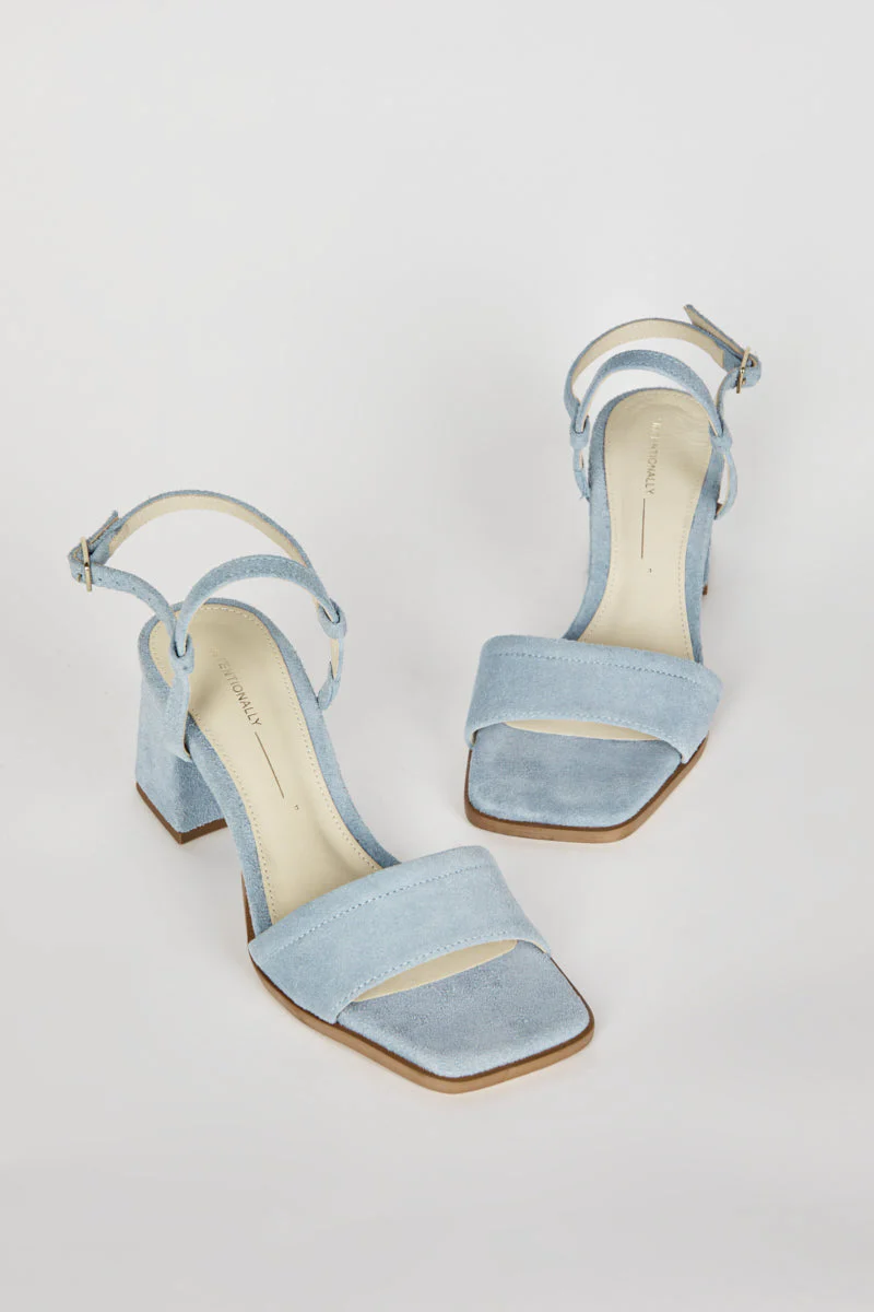 Image of VALIDATED SUEDE HEEL
