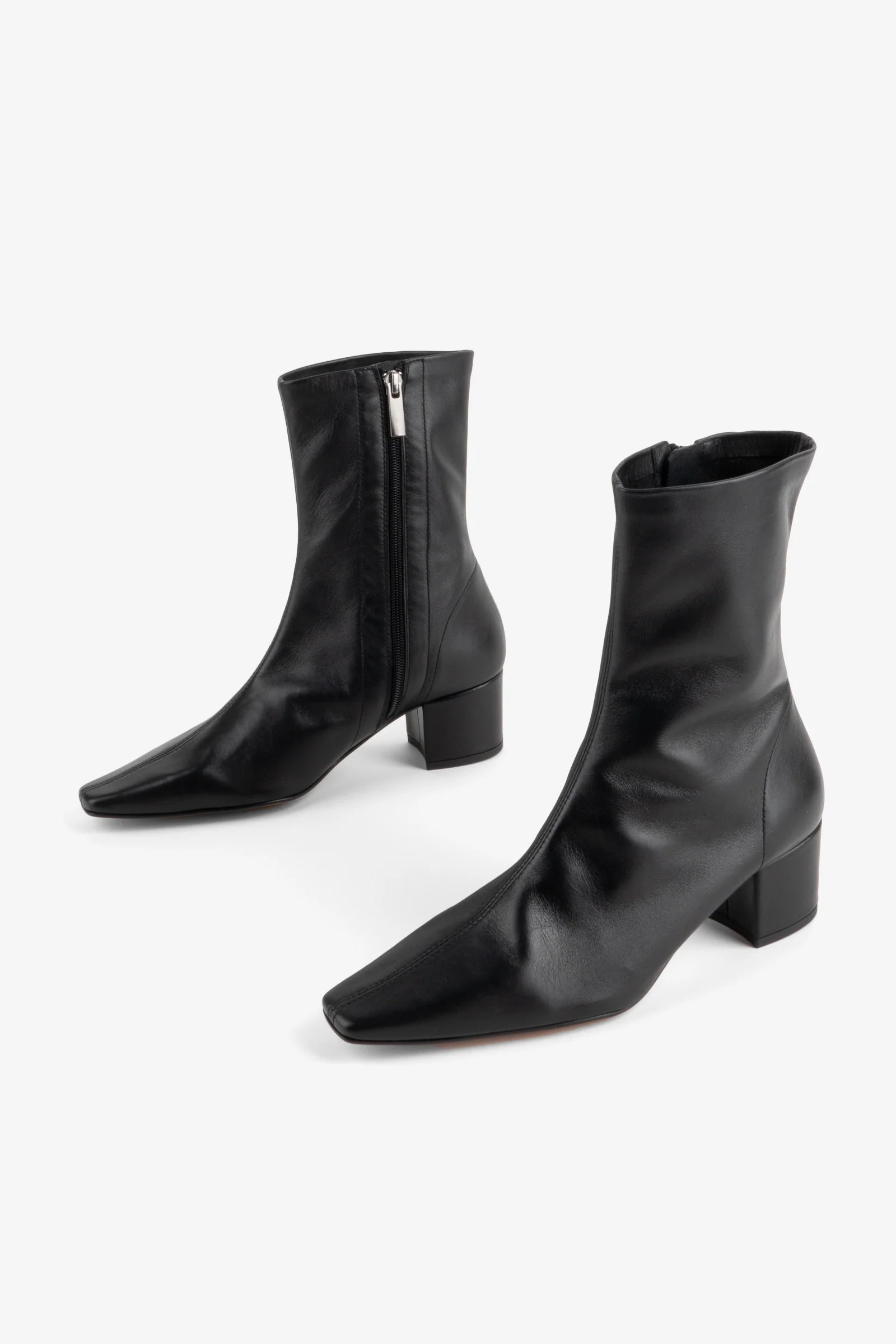 Image of CARLTON HEELED MID BOOT