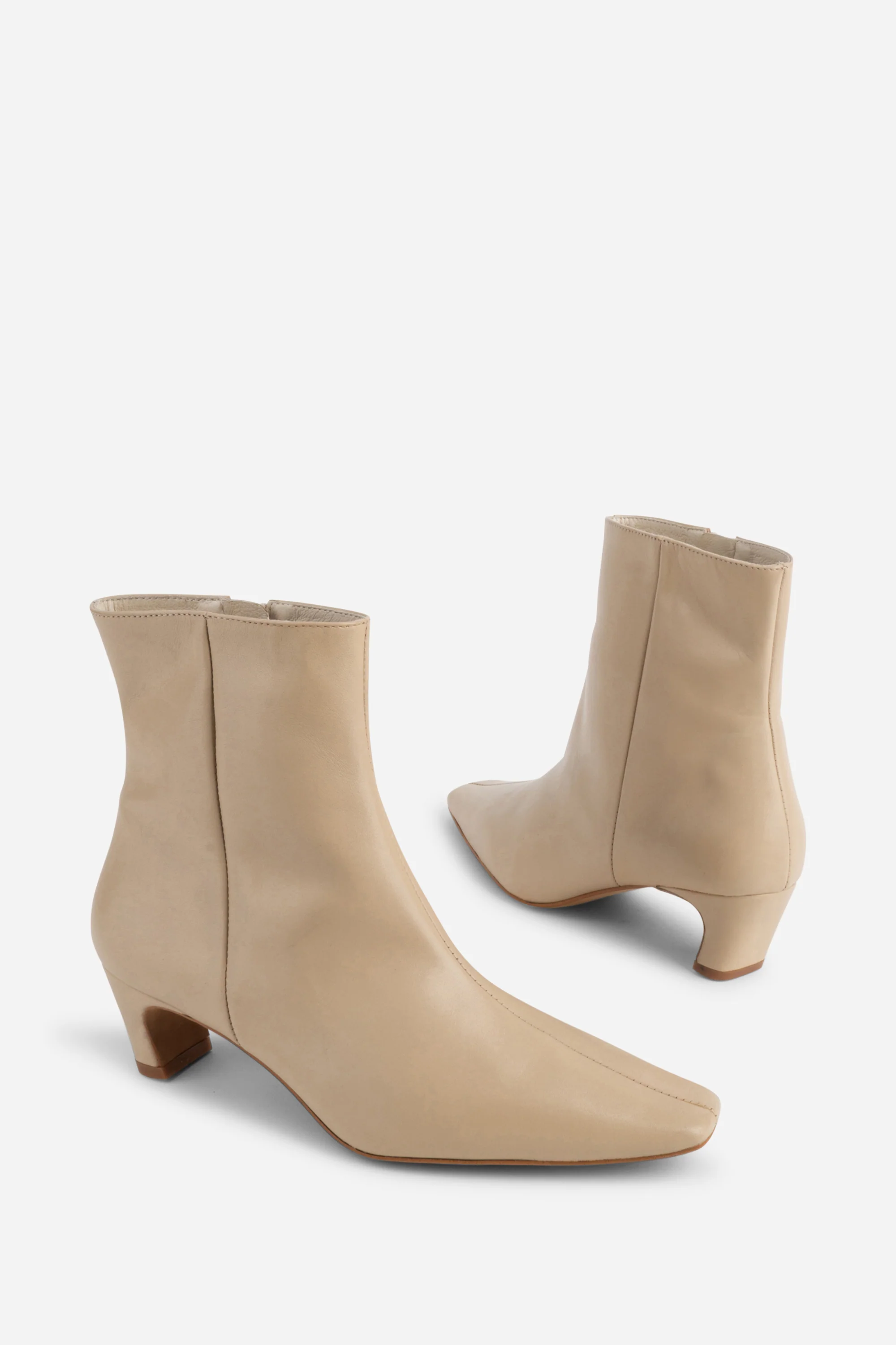 Image of LEXI KITTEN HEEL ANKLE BOOT