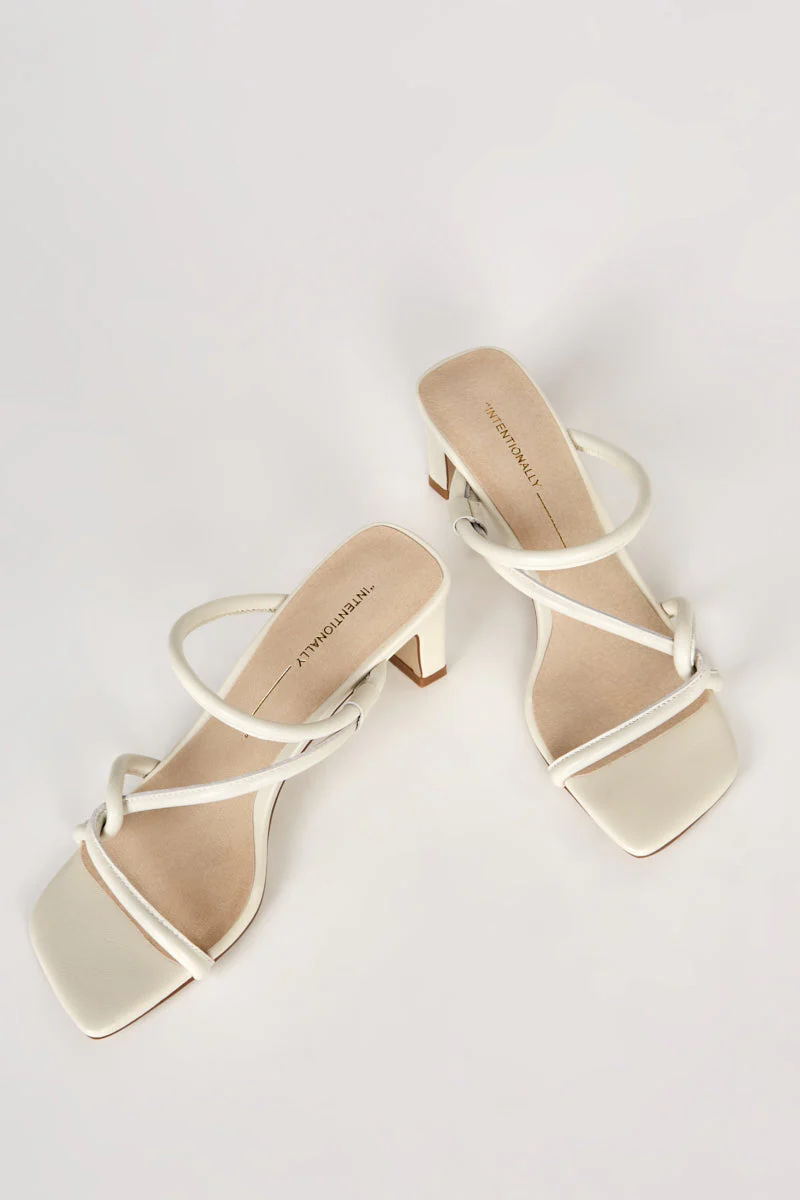 Image of WILLOW HEELED SANDAL