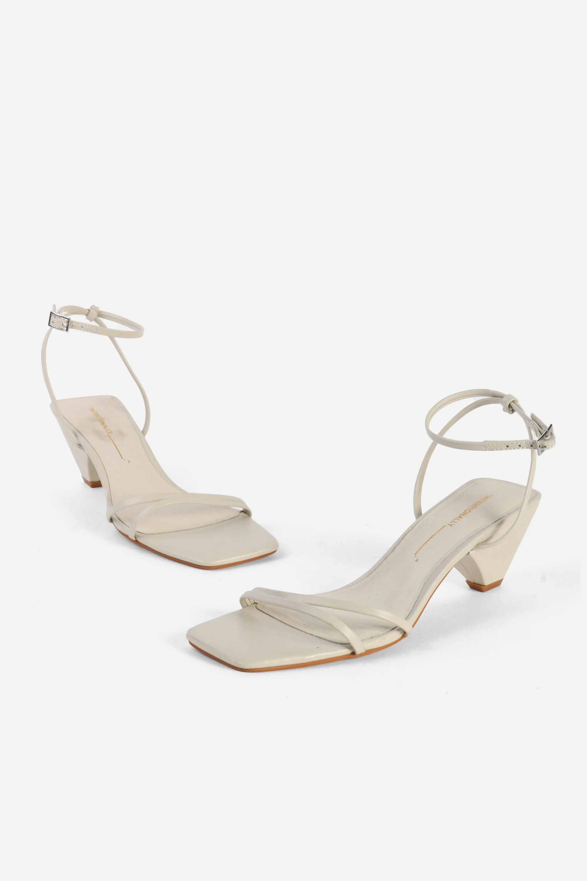 Image of PRETTY PLEASE LEATHER HEEL