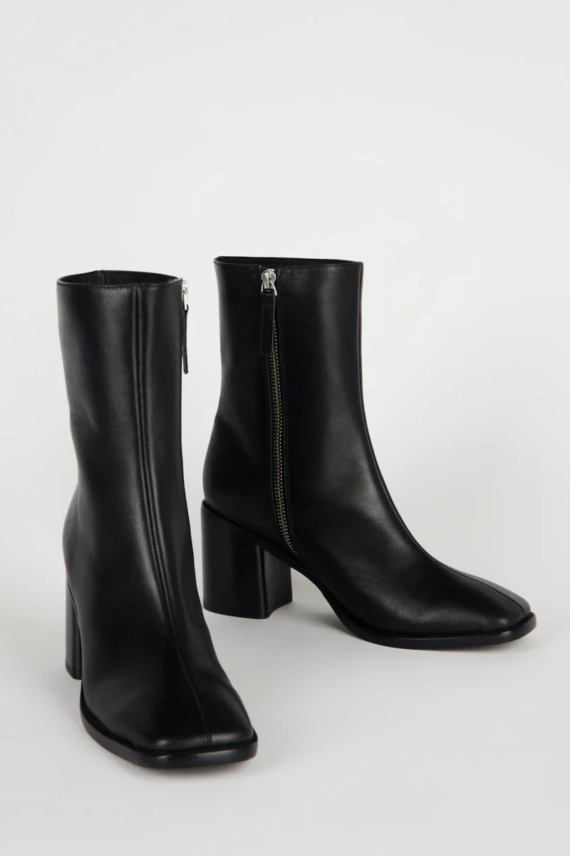 Image of CONTOUR BOOT