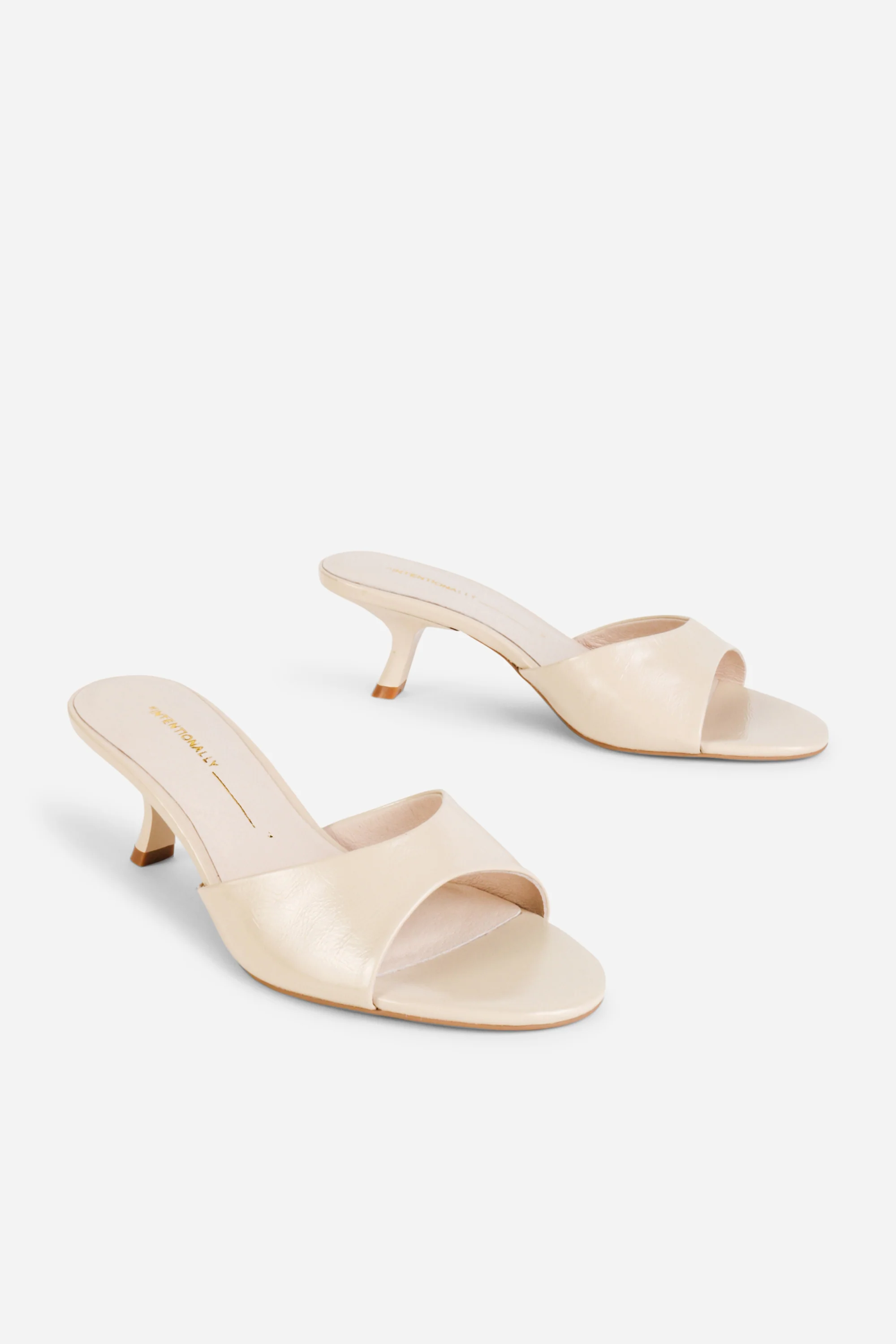 Image of GIVEN MULE HEEL
