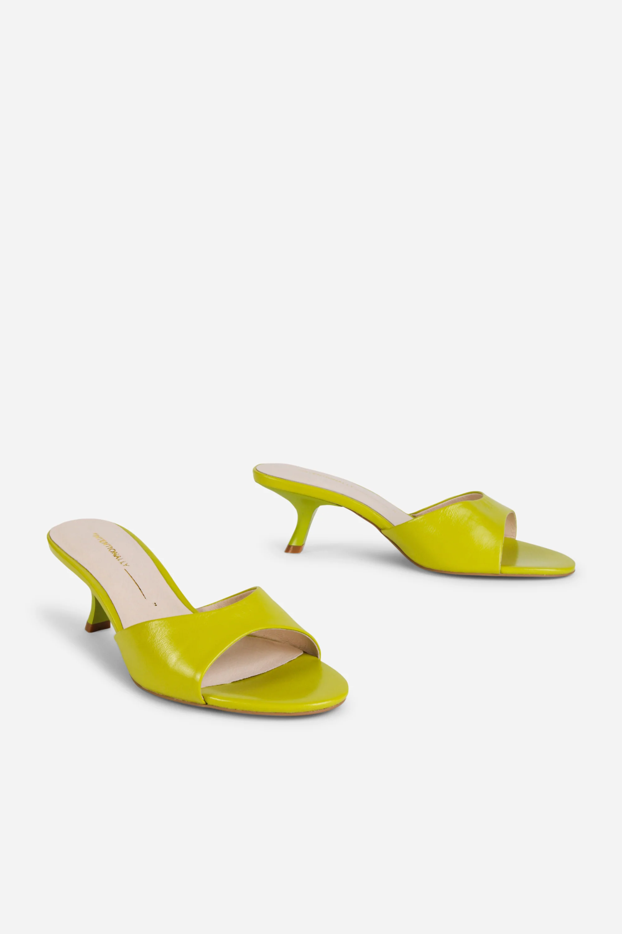 Image of GIVEN MULE HEEL