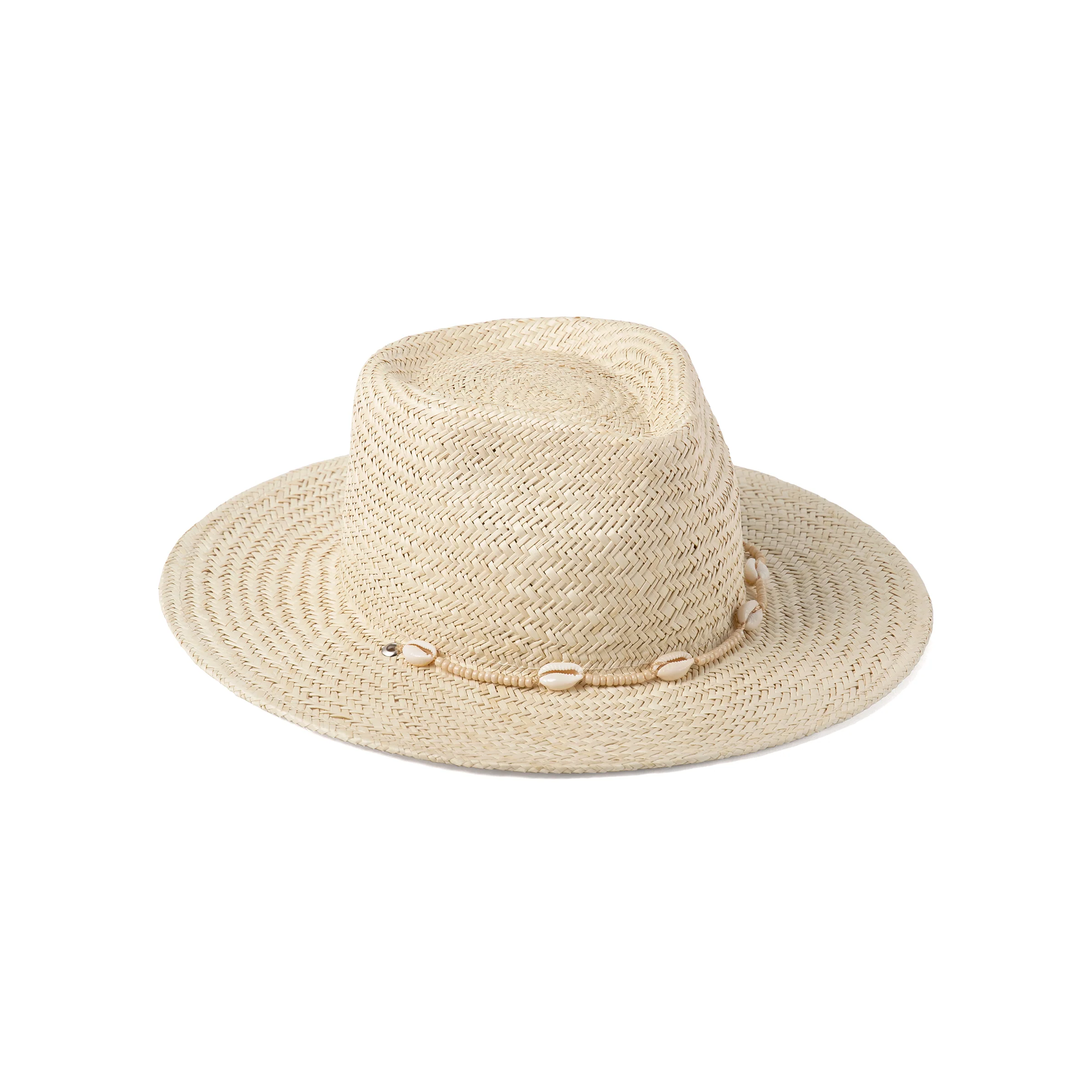Image of Sara Sampaio in the Seashells Fedora